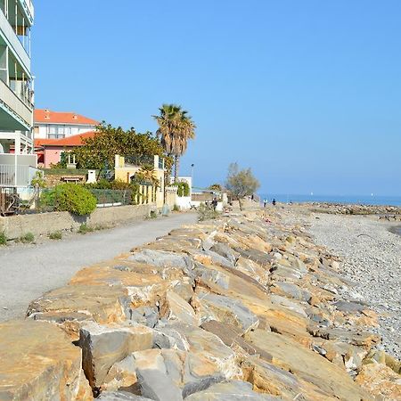 Riva Beach Apartment Рива-Лигуре Экстерьер фото