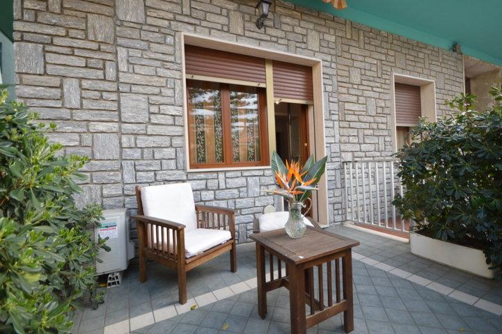 Riva Beach Apartment Рива-Лигуре Экстерьер фото