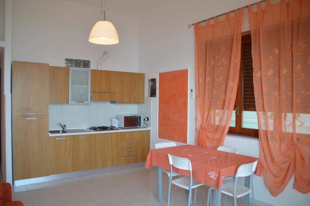 Riva Beach Apartment Рива-Лигуре Экстерьер фото